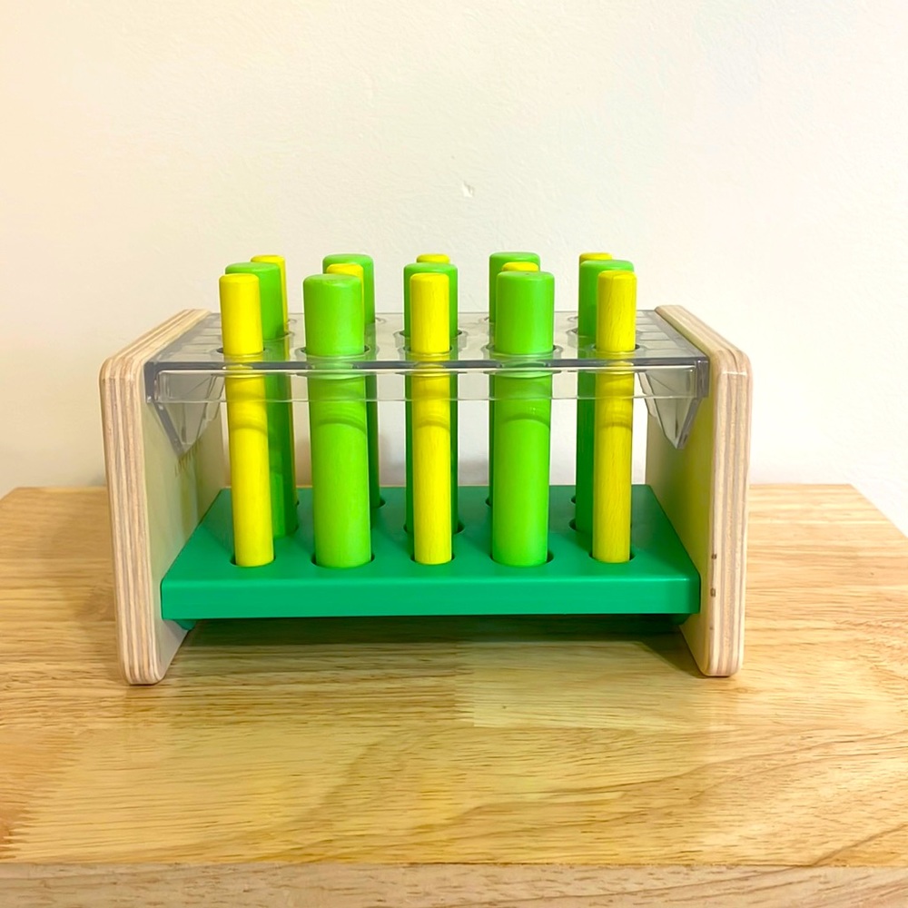 Lovevery Wooden peg stand